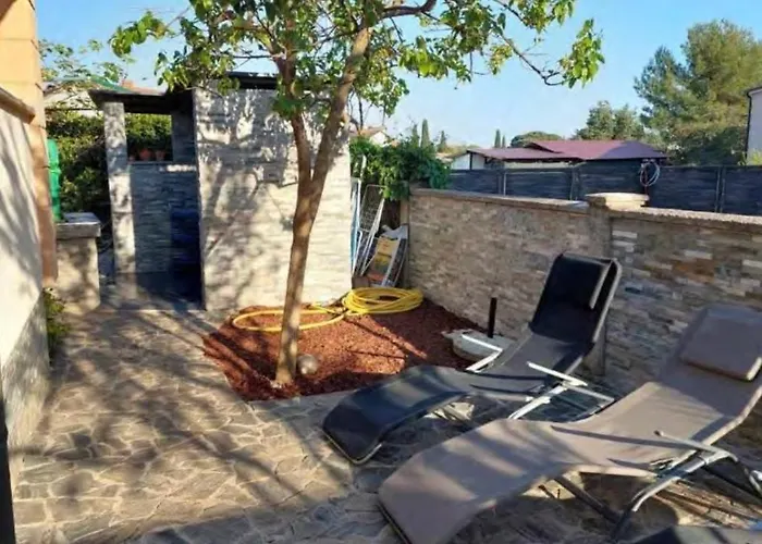 Bela * Fažana