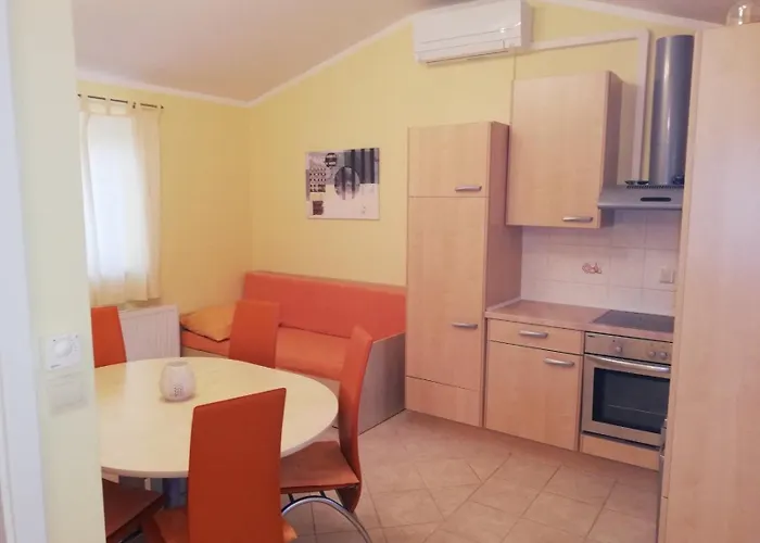 Bela Apartament