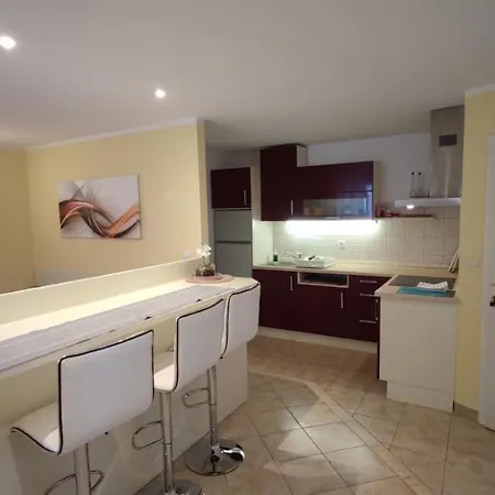 Apartment Bella *